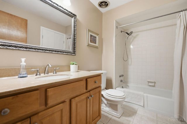 8818 Morganraiders Lane, Sycamore Twp, OH 45236