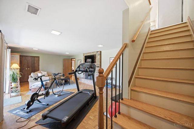 8818 Morganraiders Lane, Sycamore Twp, OH 45236