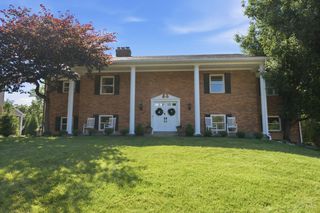 8818 Morganraiders Lane, Sycamore Twp, OH 45236