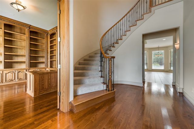 30 Kingsbury Trail, Heath, TX 75032