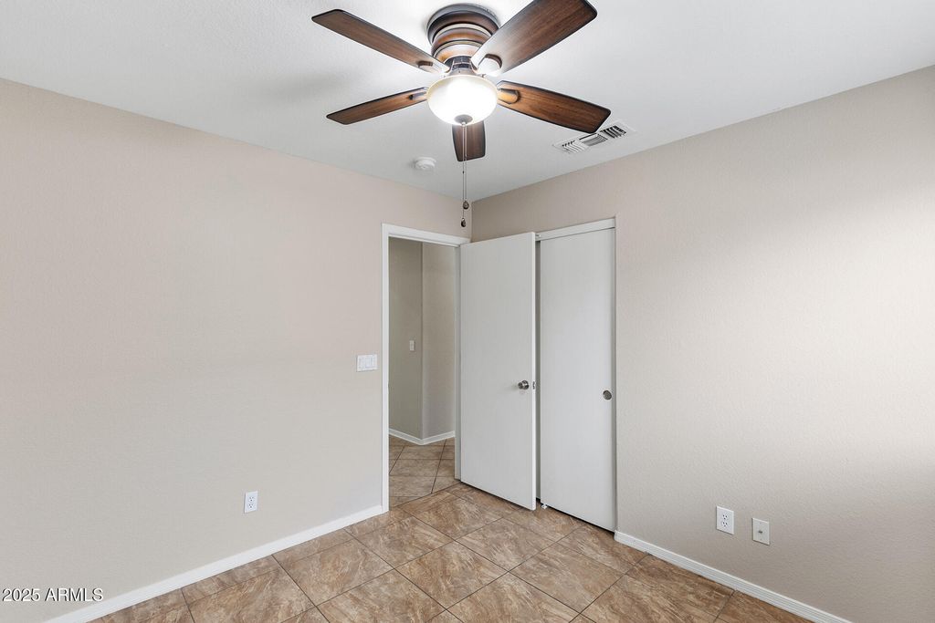 Image 22 of property listing at 8658 E CAPRI Avenue, Mesa, AZ 85208