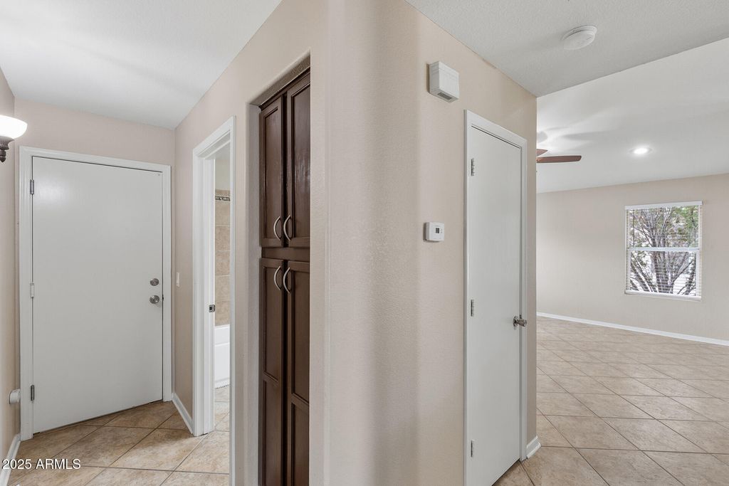 Image 25 of property listing at 8658 E CAPRI Avenue, Mesa, AZ 85208