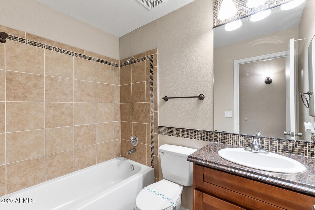 Image 29 of property listing at 8658 E CAPRI Avenue, Mesa, AZ 85208