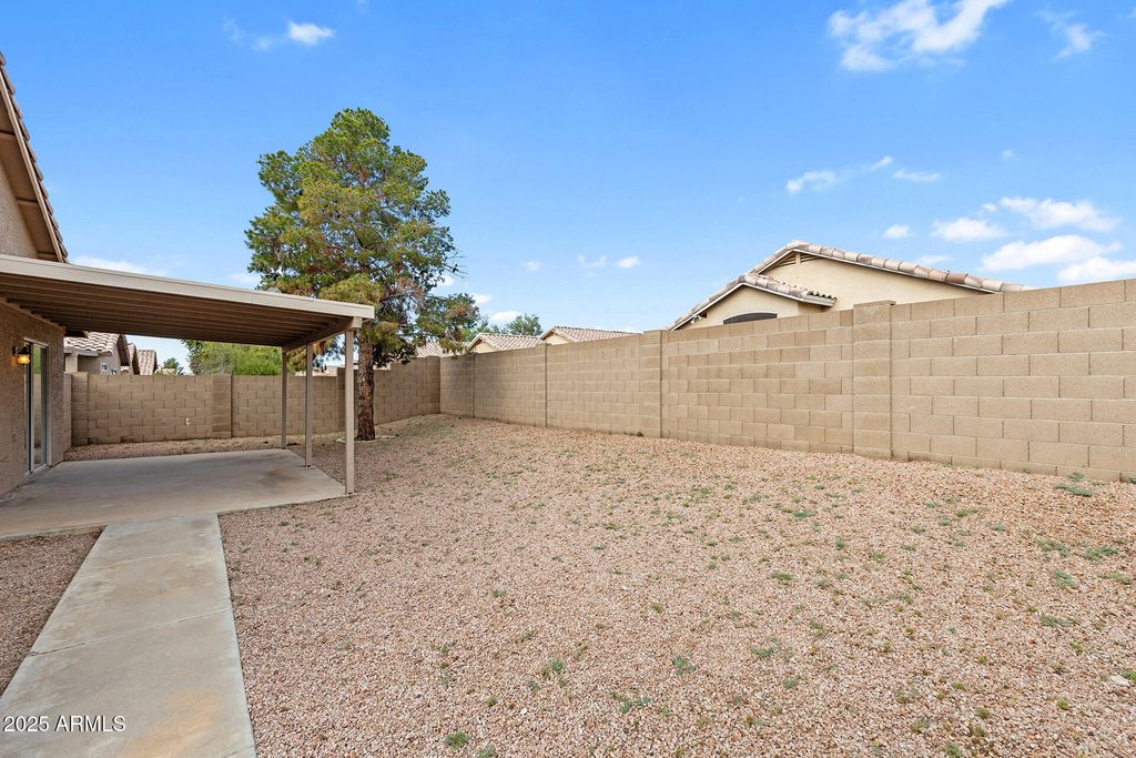 Image 36 of property listing at 8658 E CAPRI Avenue, Mesa, AZ 85208