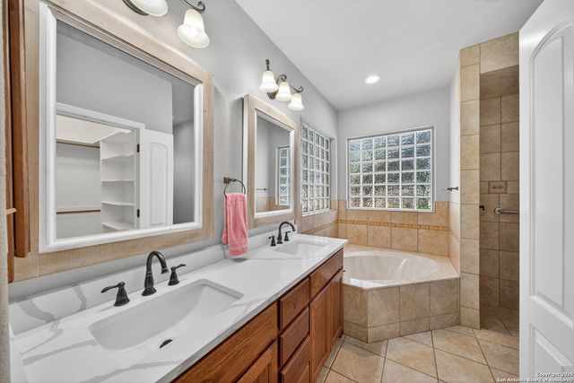 1626 Clover Ridge, Pleasanton, TX 78064