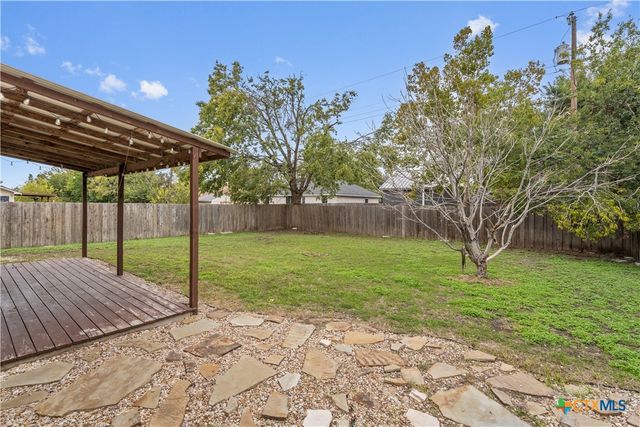 2609 Jason Drive, Taylor, TX 76574