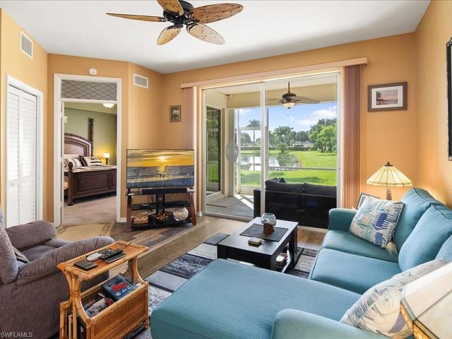 350 Newport DR 1905, Naples, FL 34114