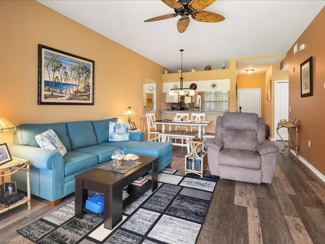 350 Newport DR 1905, Naples, FL 34114