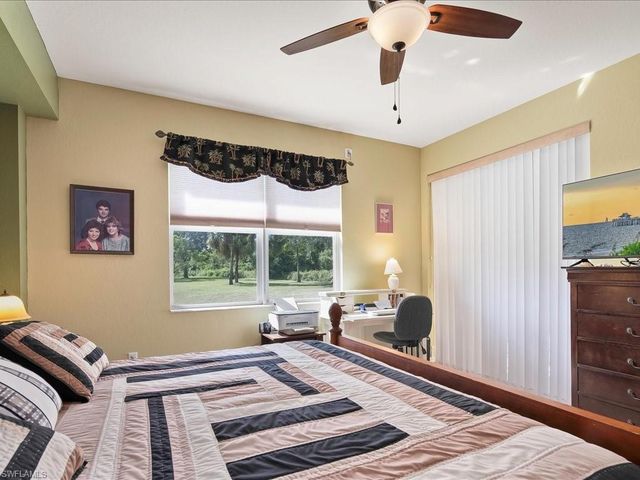 350 Newport DR 1905, Naples, FL 34114