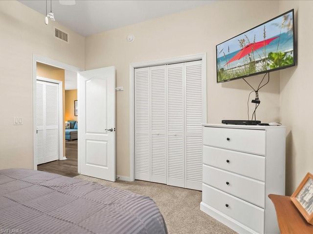 350 Newport DR 1905, Naples, FL 34114