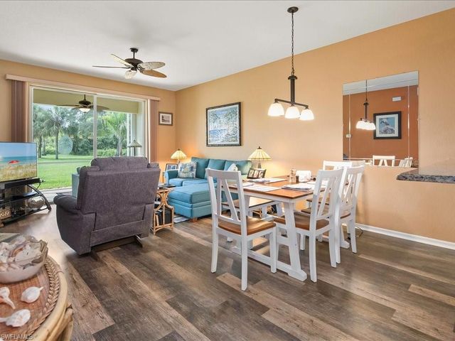 350 Newport DR 1905, Naples, FL 34114