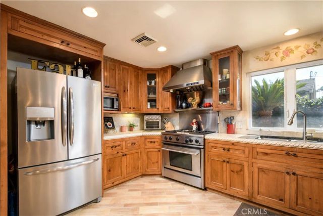 3821 Potrero, Fullerton, CA 92835