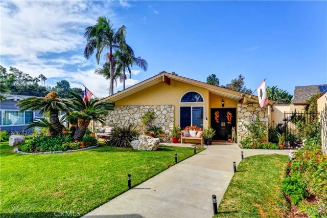 3821 Potrero, Fullerton, CA 92835