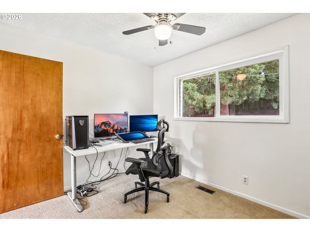 7017 Ne 2ND Ave, Vancouver, WA 98665