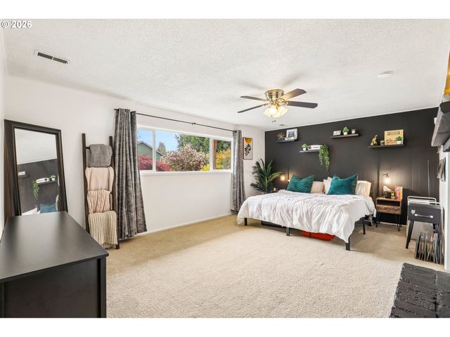 7017 Ne 2ND Ave, Vancouver, WA 98665