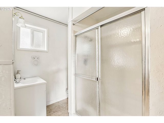 7017 Ne 2ND Ave, Vancouver, WA 98665