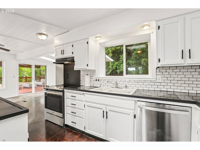 7017 Ne 2ND Ave, Vancouver, WA 98665