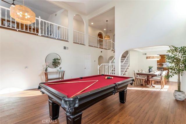 29033 Shadow Valley Lane, Saugus, CA 91390