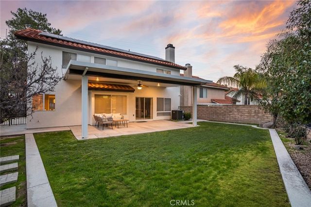 29033 Shadow Valley Lane, Saugus, CA 91390
