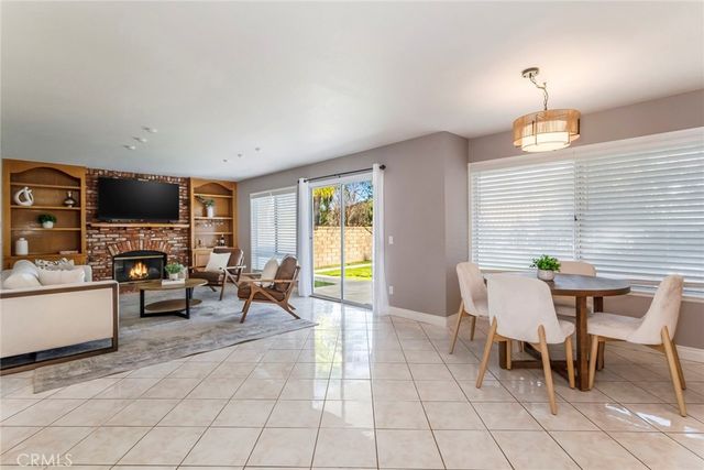 29033 Shadow Valley Lane, Saugus, CA 91390