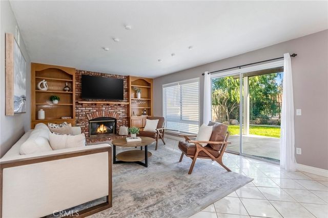 29033 Shadow Valley Lane, Saugus, CA 91390