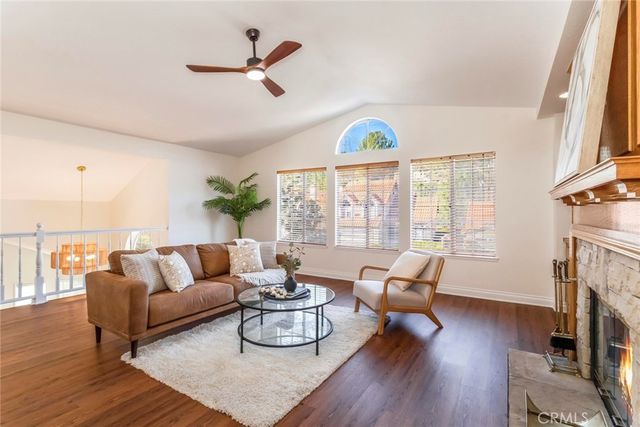29033 Shadow Valley Lane, Saugus, CA 91390