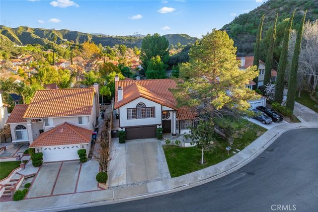 29033 Shadow Valley Lane, Saugus, CA 91390