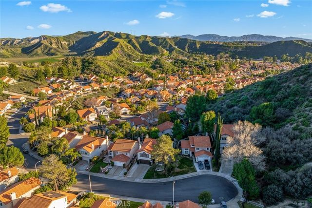 29033 Shadow Valley Lane, Saugus, CA 91390