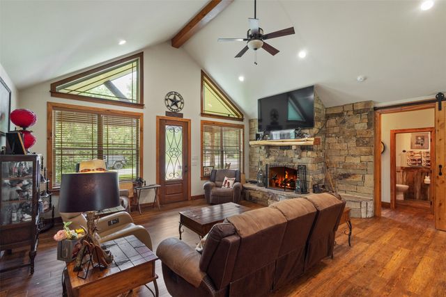 307 Beachside Drive, Trinidad, TX 75163