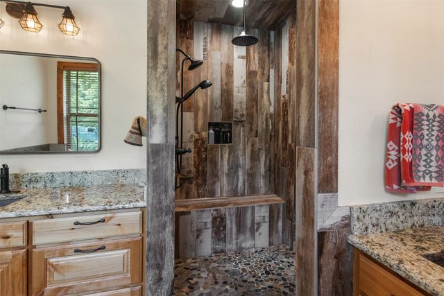 307 Beachside Drive, Trinidad, TX 75163