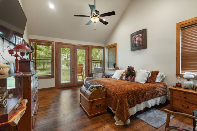 307 Beachside Drive, Trinidad, TX 75163