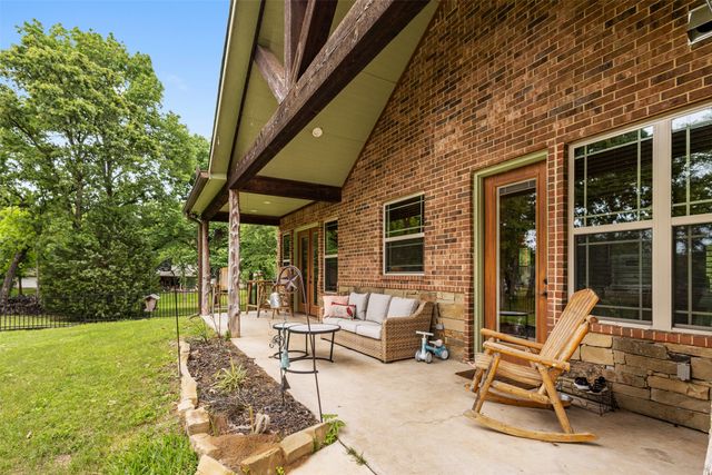 307 Beachside Drive, Trinidad, TX 75163