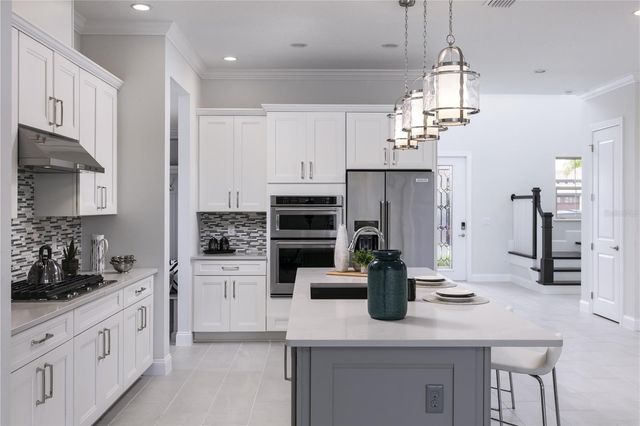 10475 ROYAL CYPRESS WAY, Orlando, FL 32836