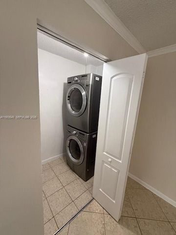 10773 Cleary Blvd 201, Plantation, FL 33324