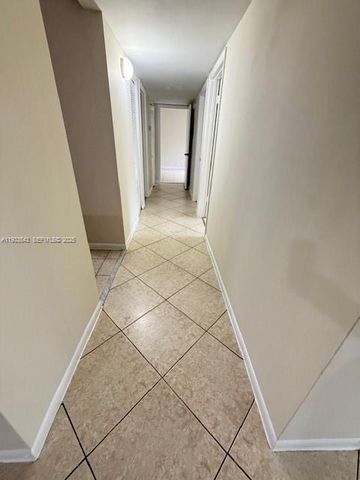 10773 Cleary Blvd 201, Plantation, FL 33324