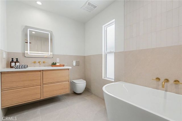 356 Geneva, Claremont, CA 91711