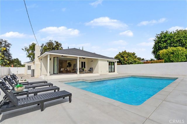 356 Geneva, Claremont, CA 91711