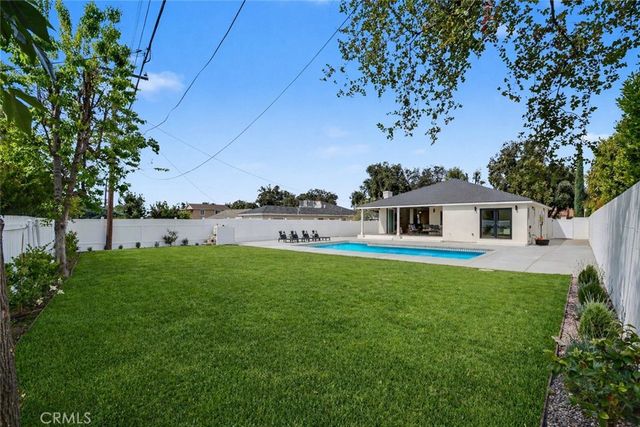 356 Geneva, Claremont, CA 91711