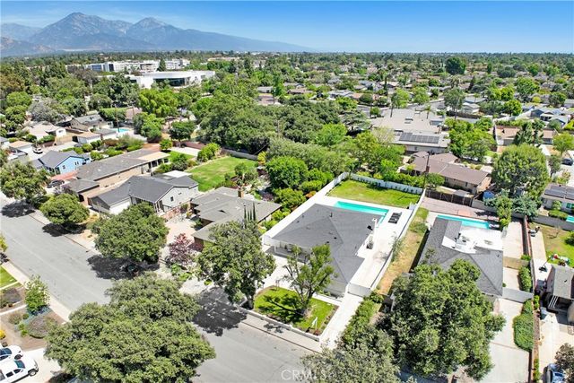 356 Geneva, Claremont, CA 91711