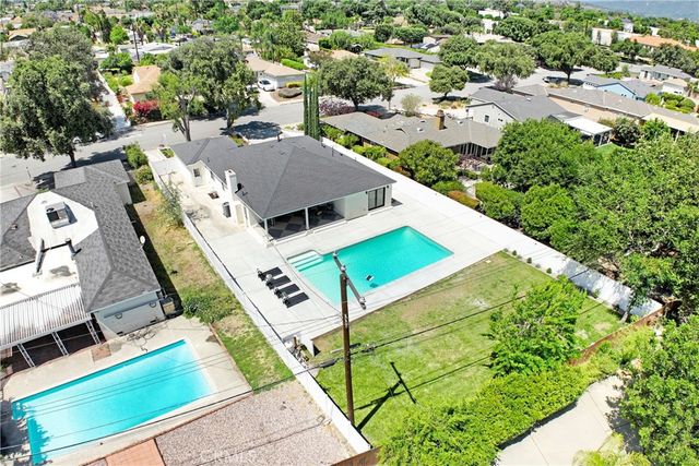 356 Geneva, Claremont, CA 91711