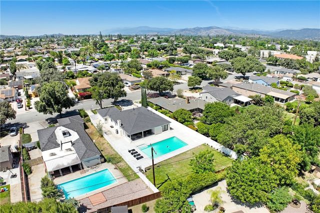 356 Geneva, Claremont, CA 91711