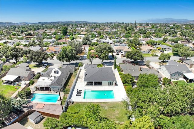 356 Geneva, Claremont, CA 91711