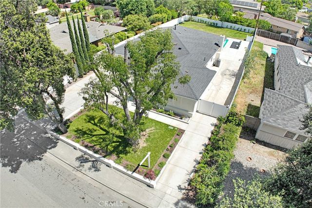 356 Geneva, Claremont, CA 91711