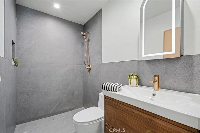 356 Geneva, Claremont, CA 91711