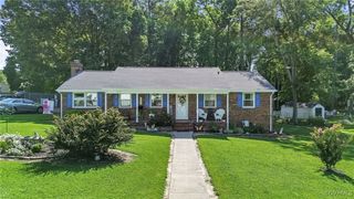 138 Hampton Dr, Colonial Heights, VA 23834