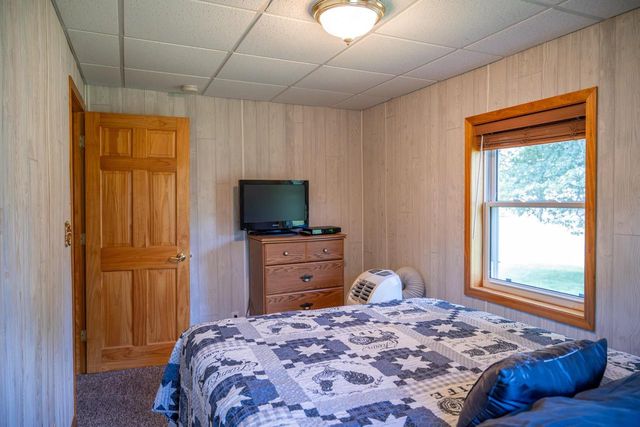 685 Hog Island Road, New Lisbon, WI 53950
