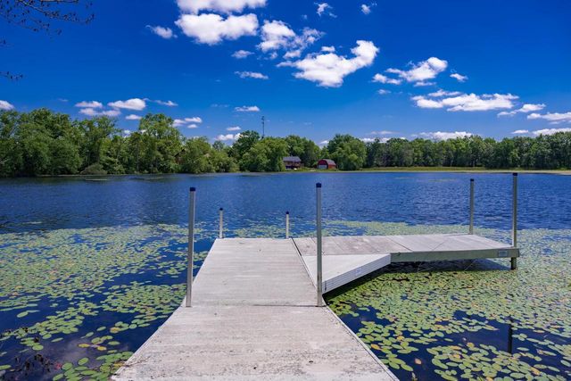 685 Hog Island Road, New Lisbon, WI 53950
