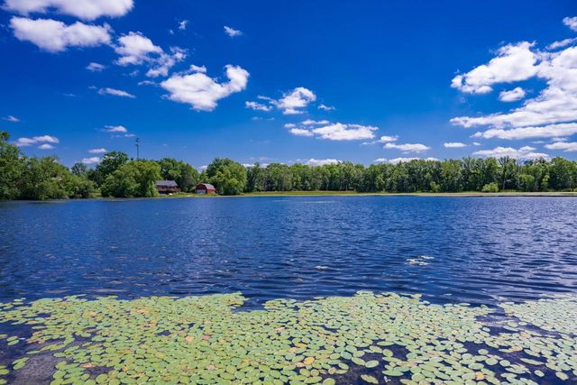 685 Hog Island Road, New Lisbon, WI 53950