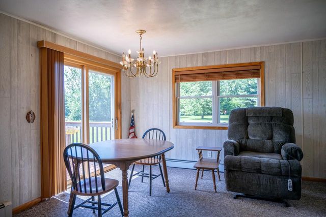 685 Hog Island Road, New Lisbon, WI 53950