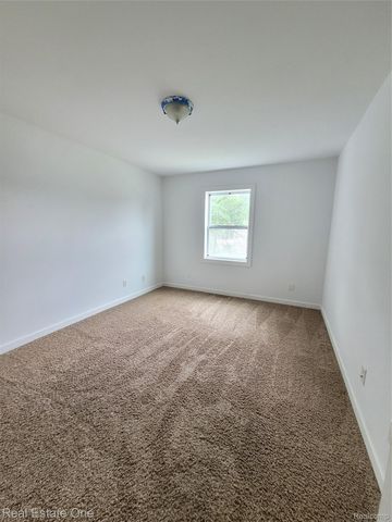 2715 3rd Street, Wyandotte, MI 48192